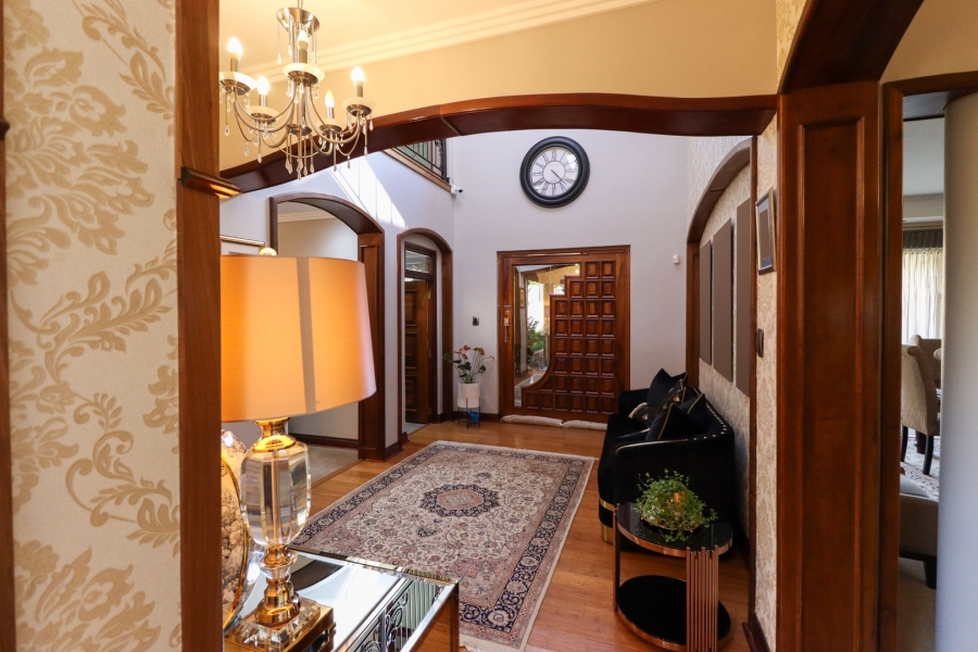 4 Bedroom Property for Sale in Heuwelsig Free State